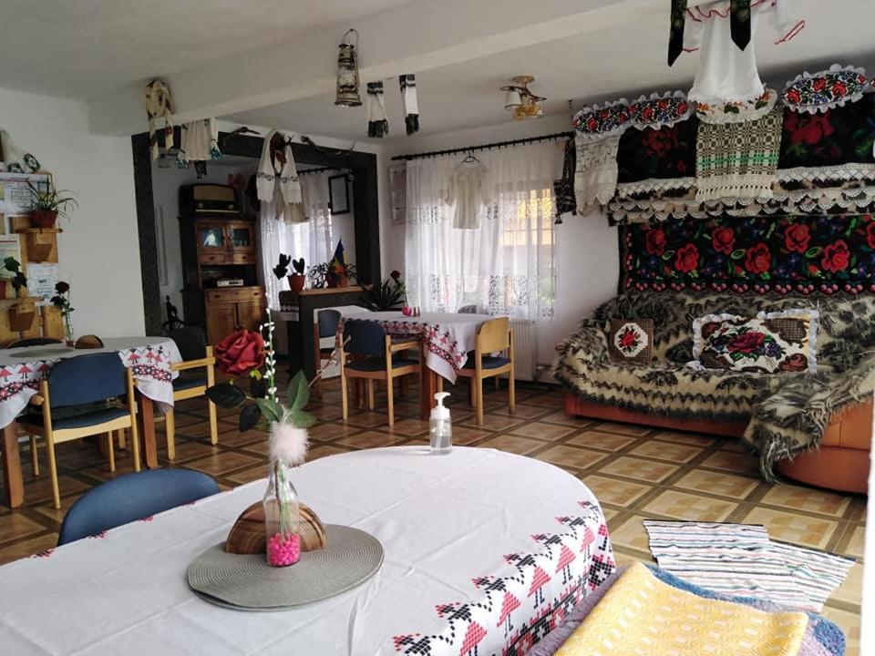 Pensiune Agroturistica "Casa Teodora" Budesti  Luaran gambar