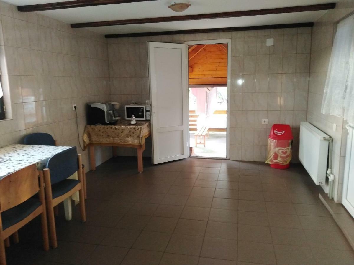 Pensiune Agroturistica "Casa Teodora" Budesti  Luaran gambar